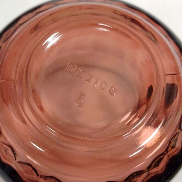 Vintage Moroccan Amethyst Hazelware Hazel Atlas Seashell Snack Plate & Cup - Picture 9 of 13